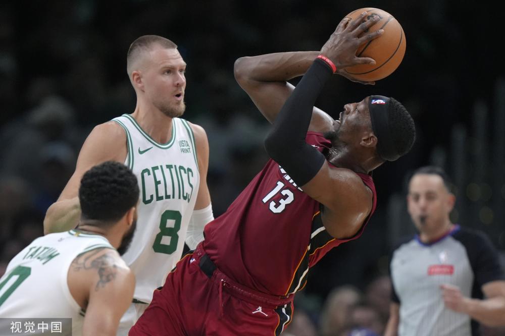 内马尔：不后悔当初选择巴萨而非皇马 我热爱巴萨并渴望与梅西一起踢球