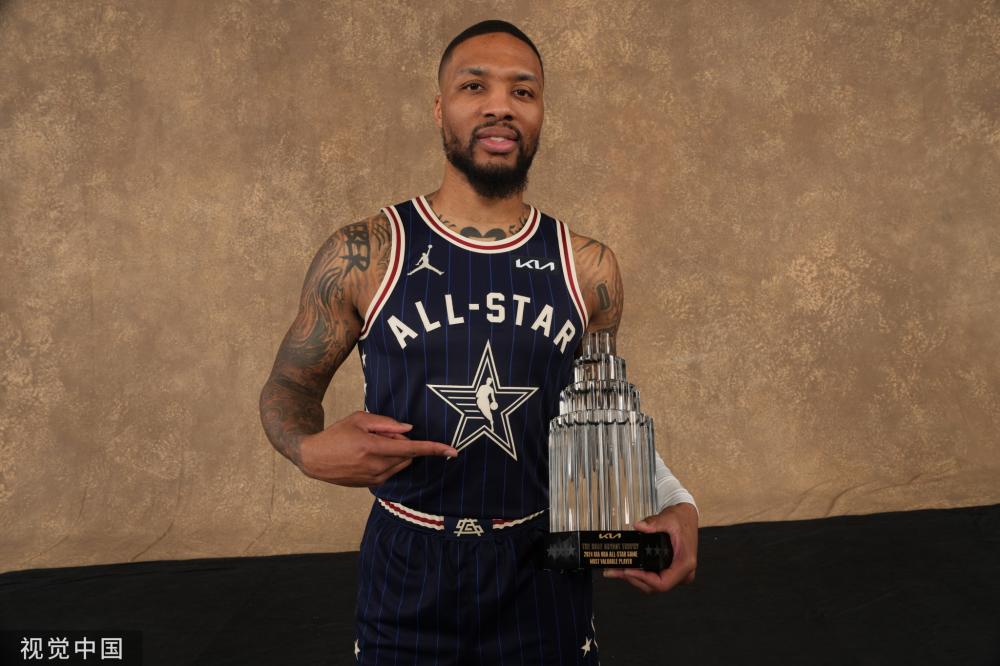 同时保持了 同时保持了