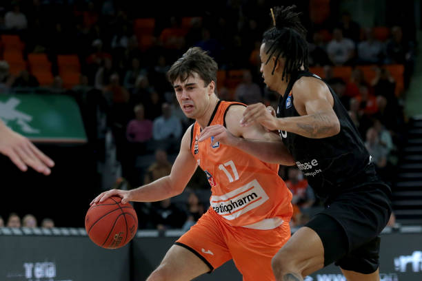 此前在中国 此前在中国